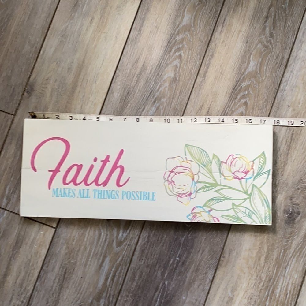 Hand Painted Faith over Fear Sign - Picture 4 of 7